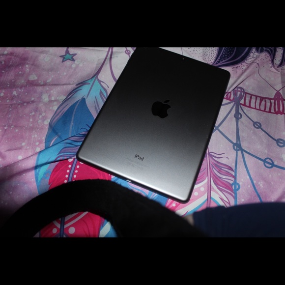 iPad bundle - Picture 10 of 10